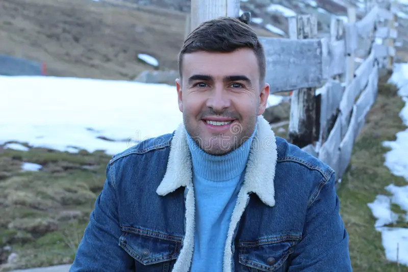 Dylan Moore - Cinematic Environment Artist (Canada)